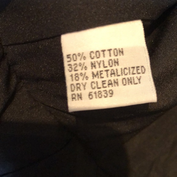 This dress is so pretty you really need to see it in person! Worn once, size 8 - Picture 6 of 9